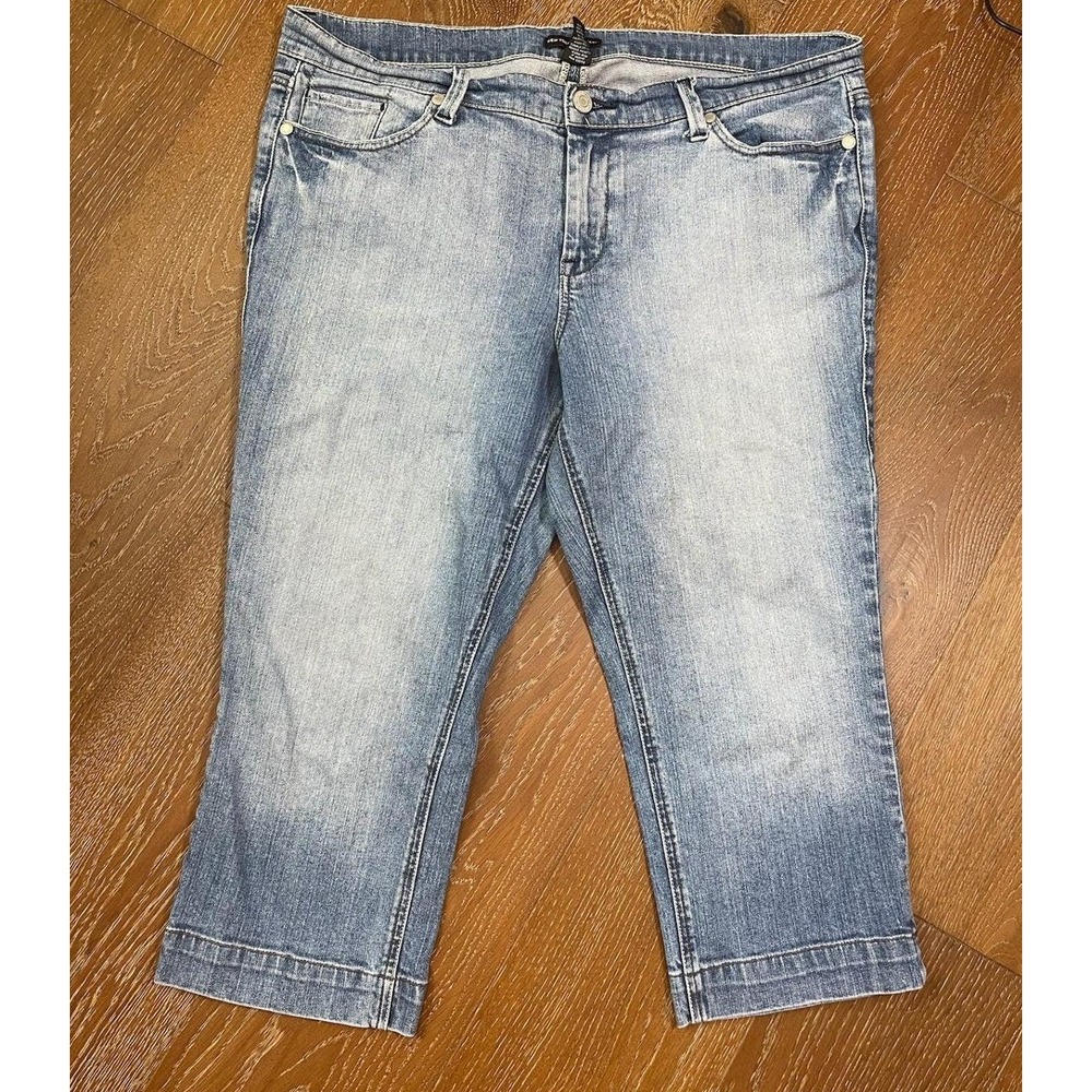 New York & Company Women Light Wash Denim Capri Cropped Jeans Size 16 Stretch